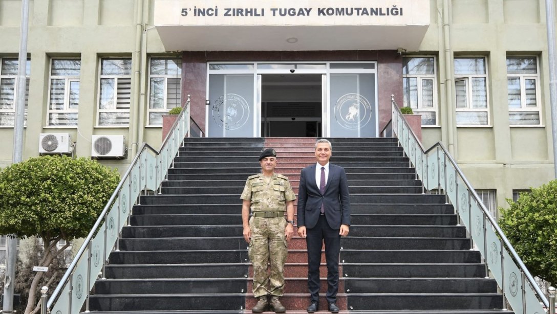 İl Millî Eğitim Müdürümüz Yasin Tepe, 5. Zırhlı Tugay Komutanı Tuğgeneral Hacı Halil Osma'yı ziyaret etti.