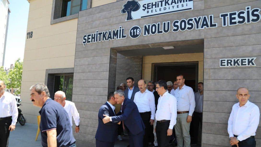 İl Millî Eğitim Müdürümüz Yasin Tepe ile il ve ilçe yöneticileri, Şahinbey Belediye Başkan Yardımcısı Sayın Cuma Güzel'e taziye ziyaretinde bulundular.