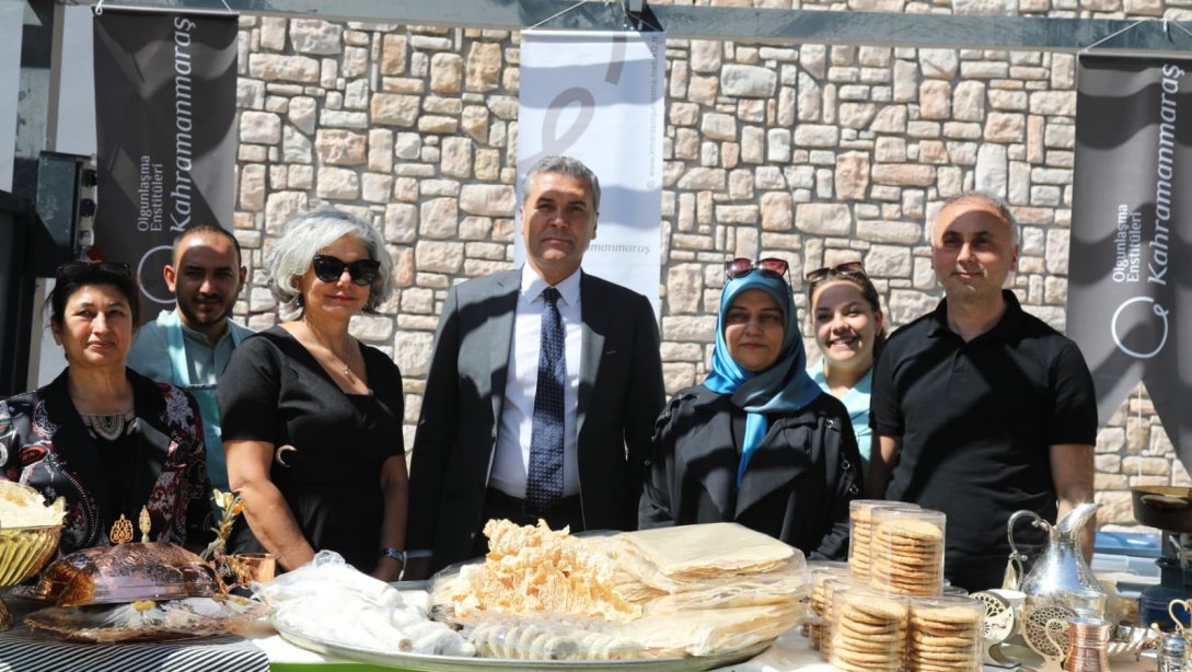 İl Millî Eğitim Müdürümüz Yasin Tepe'nin Kahramanmaraş Olgunlaşma Enstitüsü Stantını Ziyareti