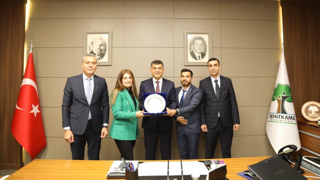 Şehitkâmil Belediye Başkanı Sn. Rıdvan Fadıloğlu'na Teşekkür Ziyareti