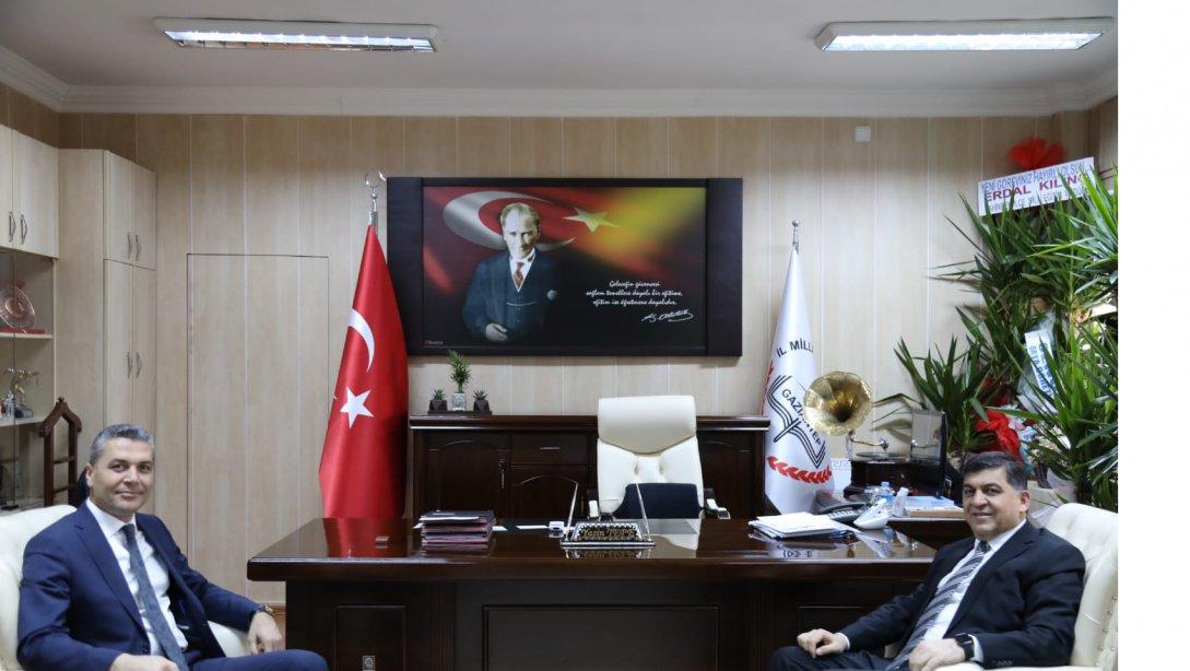 Şehitkamil Belediye Başkanı Sayın Rıdvan FADILOĞLU, İl Milli Eğitim Müdürümüz Yasin TEPE'yi ziyaret etti.
