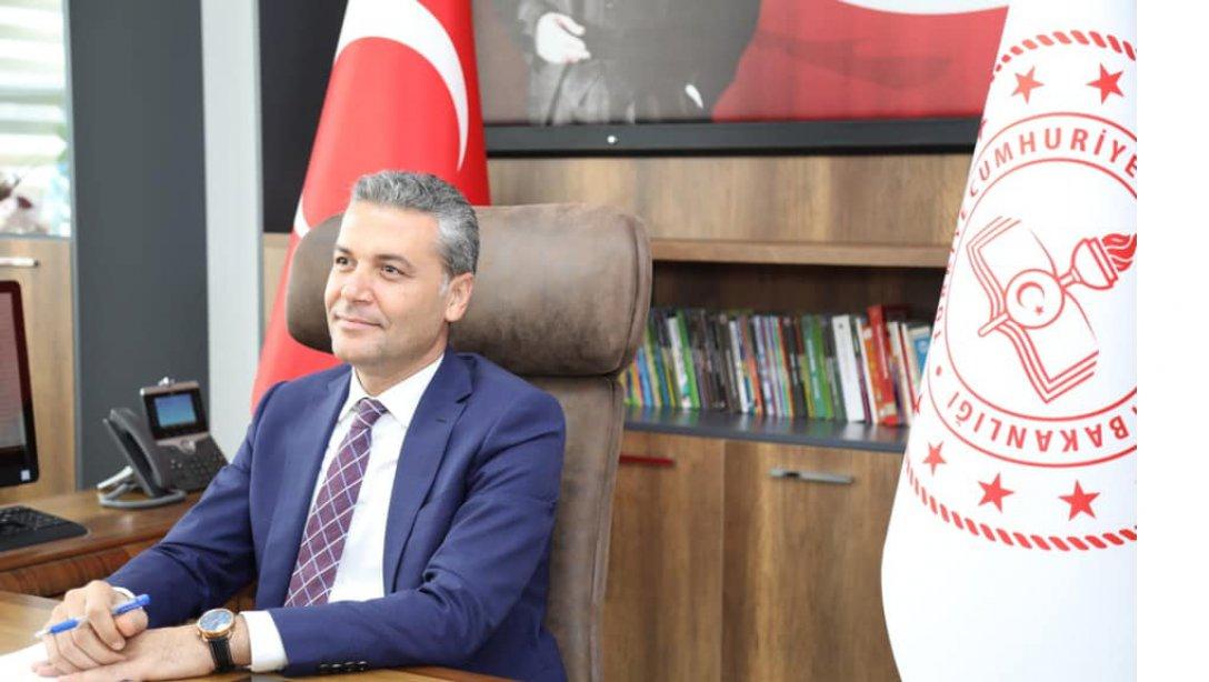 İl Müdürümüz Yasin Tepe, Bakan Yardımcımız Sayın Mahmut Özer'in 81 İl Müdürü ile eğitim-öğretim çalışmalarının değerlendirildiği toplantıya katıldı.