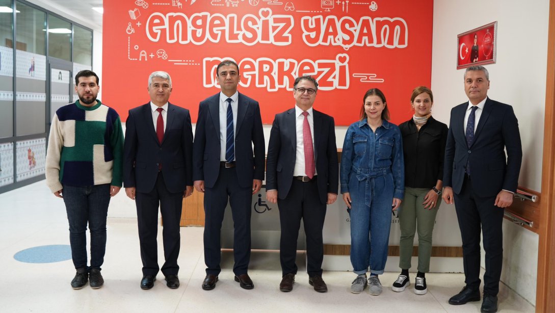 Gaziantep Büyükşehir Belediyesi Engelsiz Yaşam Merkezini Ziyaret 