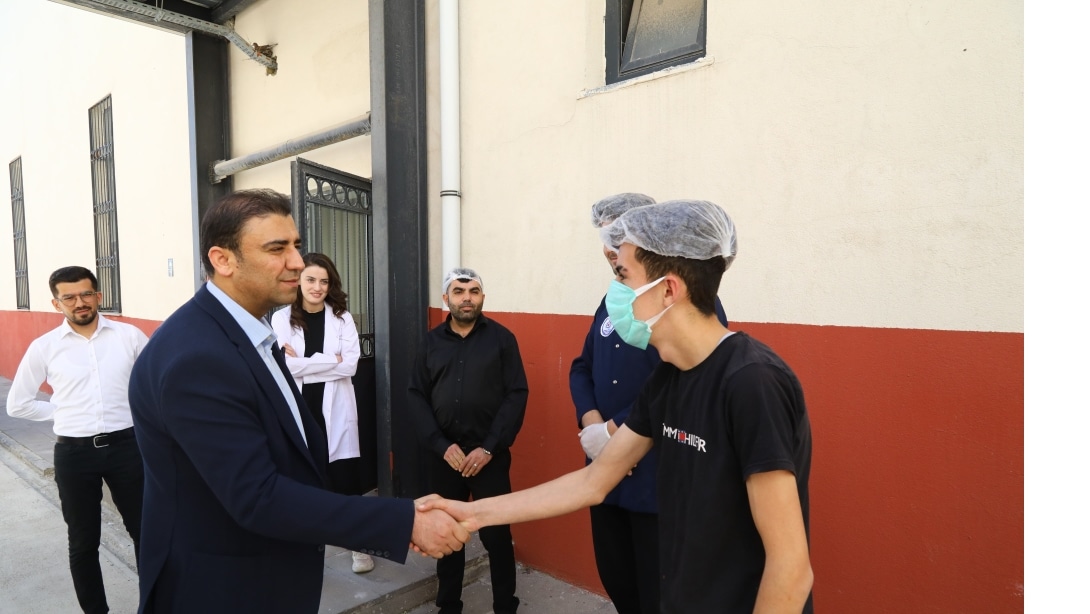 BEYLERBEYİ MESLEKİ VE TEKNİK ANADOLU LİSESİ/ ELİNİZE SAĞLIK...