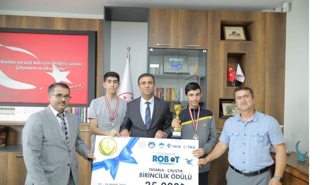 GAZİANTEP İL MİLLÎ EĞİTİM MÜDÜRLÜĞÜNDE TÜRKİYE YÜZYILI ROBOTLARININ MİMARLARINI AĞIRLADIK!