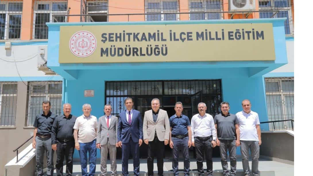 BAYRAM ÖNCESİNDE ŞEHİTKÂMİL İLÇE MİLLÎ EĞİTİM MÜDÜRLÜĞÜNDEYİZ!