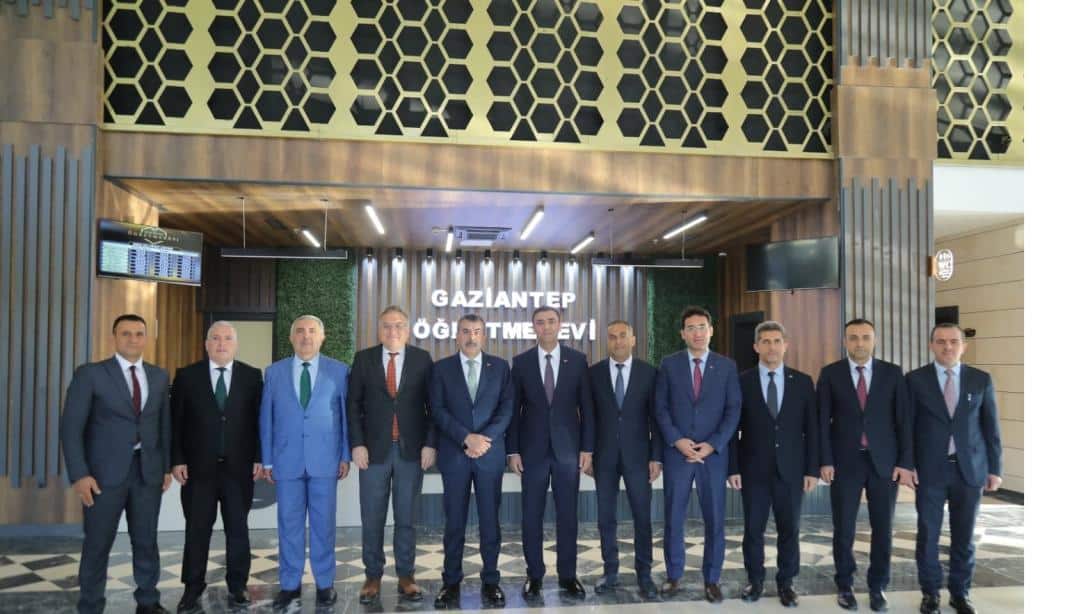 Bir Dizi Program Kapsamında İlimizi Teşrif Eden Millî Eğitim Bakanımız Sayın Yusuf Tekin Şehrimizden Ayrıldı